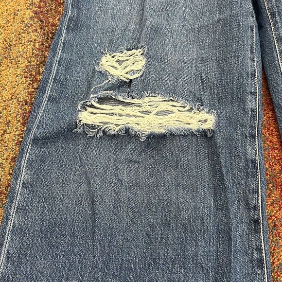 FRAME High-Rise Wide Crop Distressed Jeans Size 31 - Picture 4 of 13